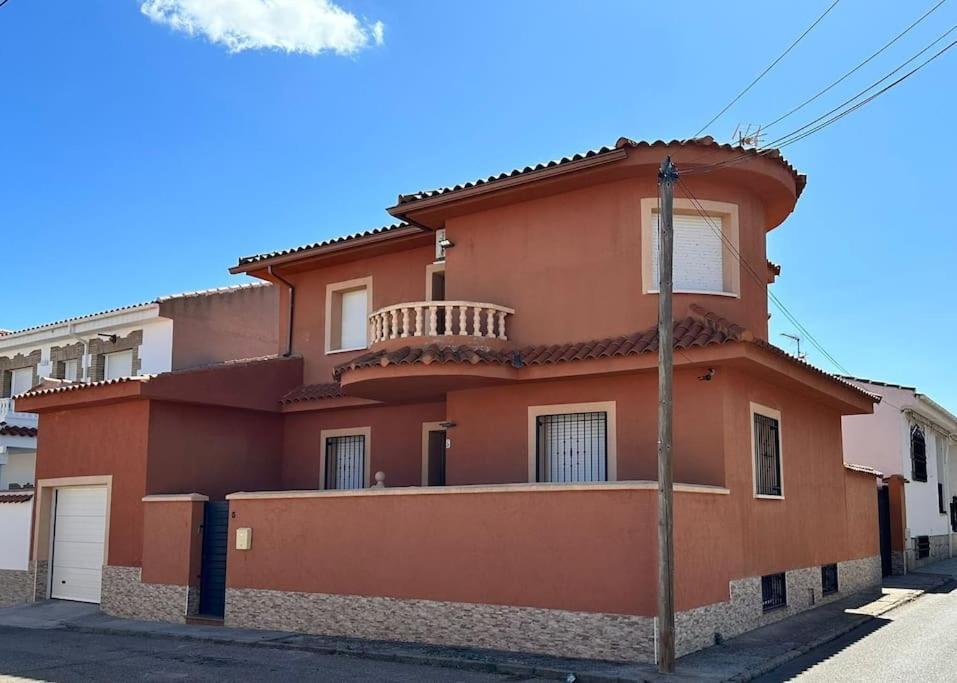 El Nido Vut Ferienhaus Polan